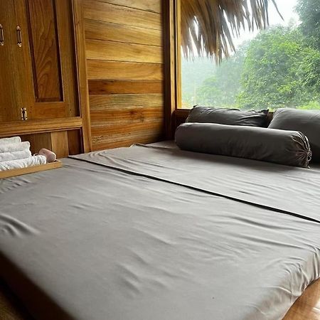 Na Tue An-Homestay 81 Vo Van Kiet トゥエンクアン エクステリア 写真