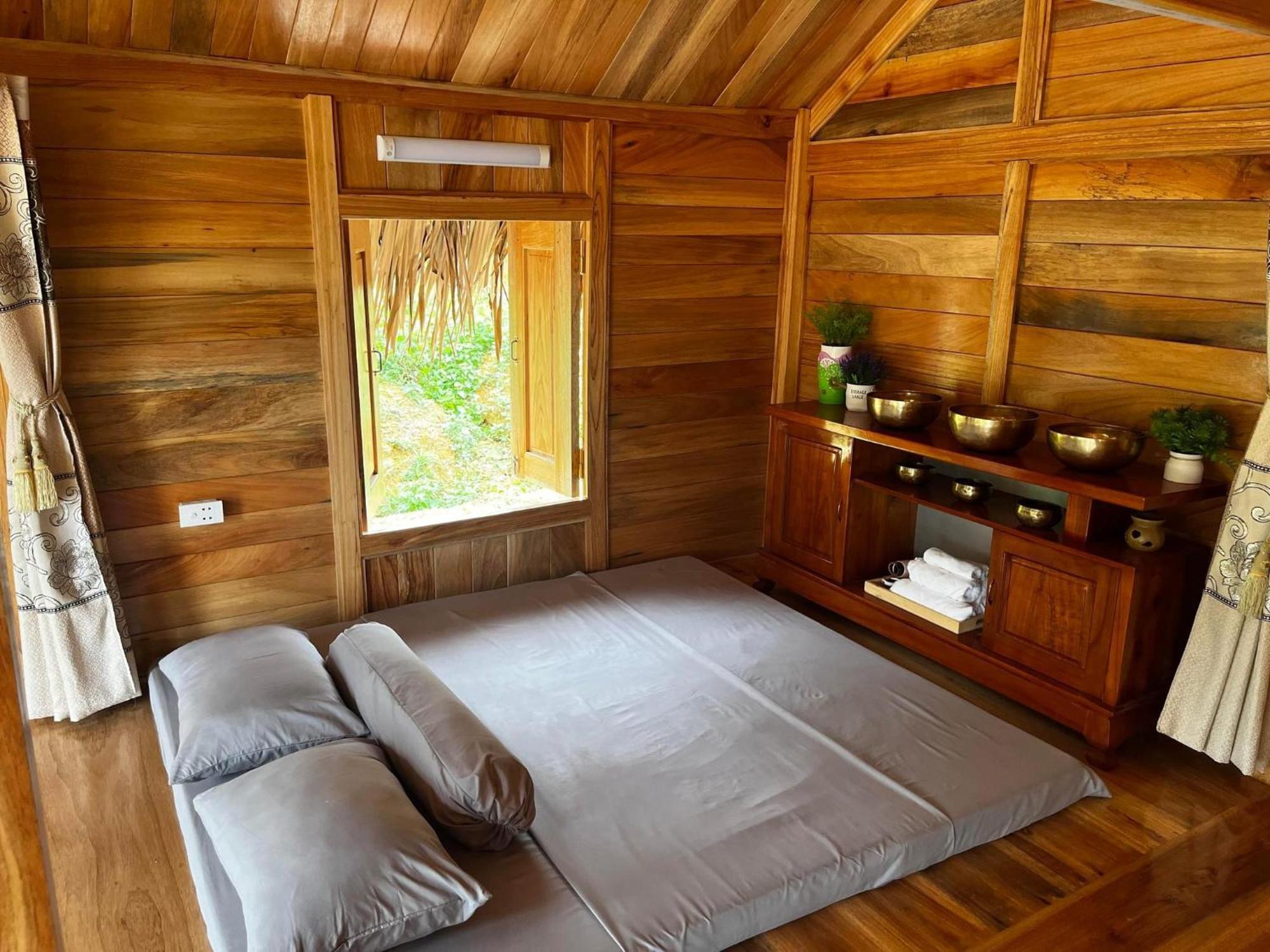Na Tue An-Homestay 81 Vo Van Kiet トゥエンクアン エクステリア 写真
